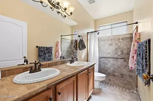 938 E Loma Vista St, Gilbert, AZ 85295 - Photo 15