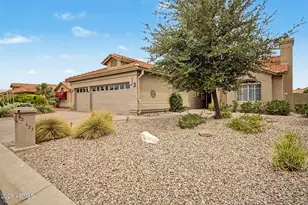26427 S Flame Tree Dr, Sun Lakes, AZ 85248 - Photo 1