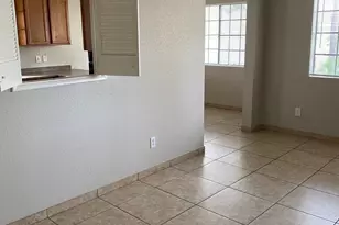 925 S Longmore St, Mesa, AZ 85202 - Photo 7