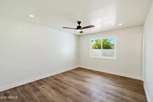 1717 E Campus Dr, Tempe, AZ 85282 - Photo 13