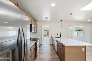 1717 E Campus Dr, Tempe, AZ 85282 - Photo 9