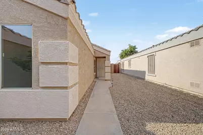 1226 E Maddison Street, San Tan Valley, AZ 85140 - Photo 3