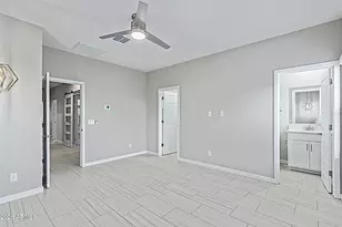 2134 W Harmont Dr, Phoenix, AZ 85021 - Photo 17