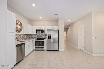 2134 W Harmont Drive, Phoenix, AZ 85021 - Photo 11