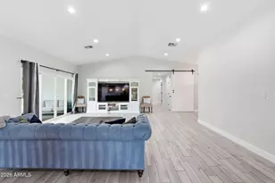 5815 E Campo Bello Dr, Scottsdale, AZ 85254 - Photo 11