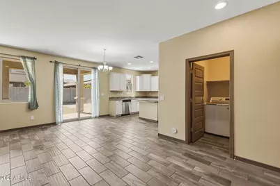7422 S 28th Place, Phoenix, AZ 85042 - Photo 11