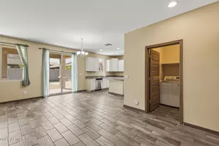 7422 S 28th Pl, Phoenix, AZ 85042 - Photo 11