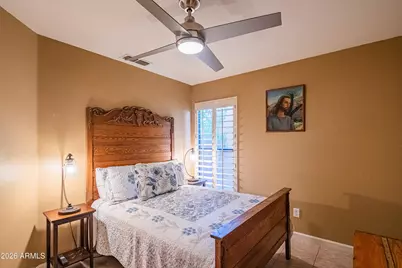 1054 E Shangri La Road, Phoenix, AZ 85020 - Photo 19