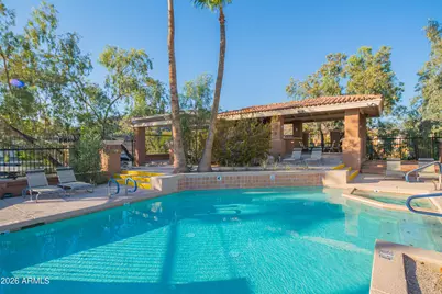 1054 E Shangri La Road, Phoenix, AZ 85020 - Photo 35