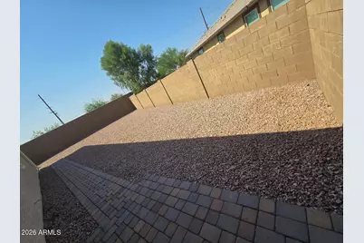 5962 N 90th Drive, Glendale, AZ 85305 - Photo 7