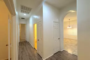 3013 W Glenhaven Dr, Phoenix, AZ 85045 - Photo 9