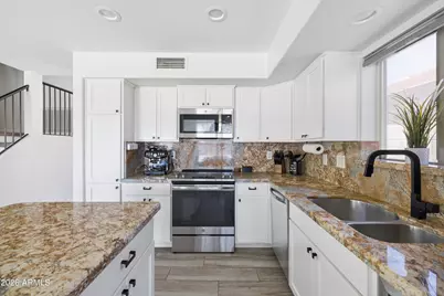 4323 E Lone Cactus Drive, Phoenix, AZ 85050 - Photo 11