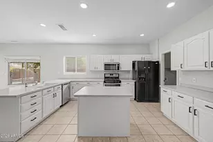 5267 W Angela Dr, Glendale, AZ 85308 - Photo 19