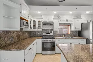 1707 W Wayland Dr, Phoenix, AZ 85041 - Photo 15