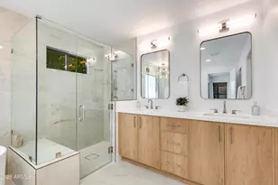 10521 E Bella Vista Dr, Scottsdale, AZ 85258 - Photo 23