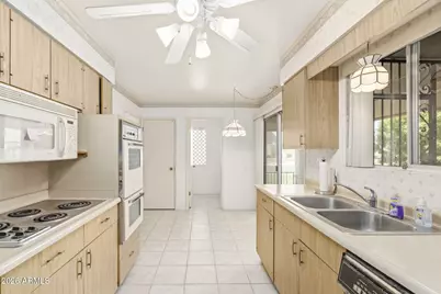 10715 W Clair Drive, Sun City, AZ 85351 - Photo 17