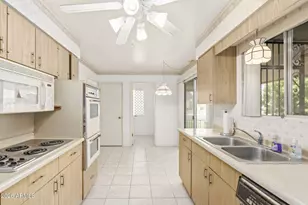 10715 W Clair Dr, Sun City, AZ 85351 - Photo 17