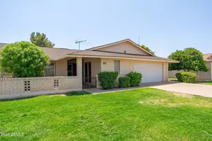 10715 W Clair Dr, Sun City, AZ 85351 - Photo 3