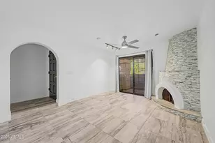 7557 N Dreamy Draw Dr, Phoenix, AZ 85020 - Photo 3