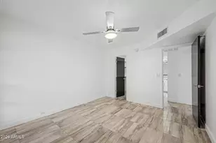 7557 N Dreamy Draw Dr, Phoenix, AZ 85020 - Photo 15