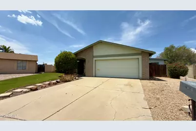 10121 W Avenida Cordoniz --, Phoenix, AZ 85037 - Photo 3