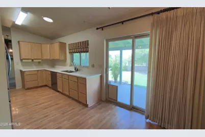10121 W Avenida Cordoniz --, Phoenix, AZ 85037 - Photo 7