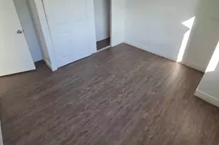 5233 N 42nd Dr, Phoenix, AZ 85019 - Photo 5