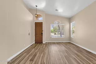 3261 W Ross Dr, Chandler, AZ 85226 - Photo 5