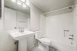 860 N McQueen Rd, Chandler, AZ 85225 - Photo 9