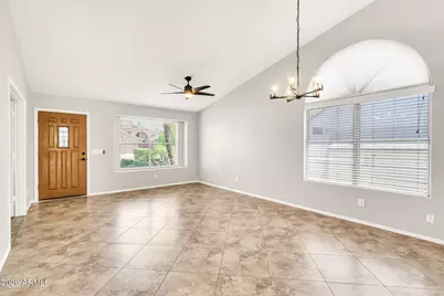 1113 E Betsy Lane, Gilbert, AZ 85296 - Photo 5