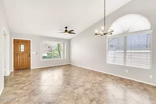 1113 E Betsy Ln, Gilbert, AZ 85296 - Photo 5