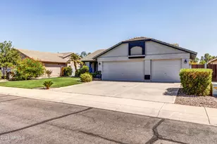 1113 E Betsy Ln, Gilbert, AZ 85296 - Photo 3