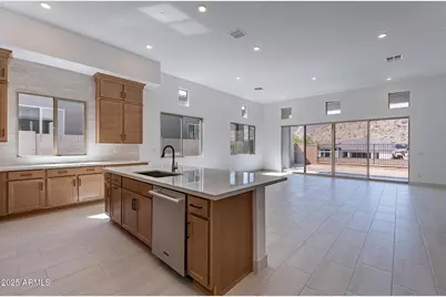 21430 W Meadowbrook Avenue, Buckeye, AZ 85396 - Photo 7