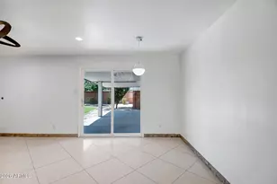 3431 W Country Gables Dr, Phoenix, AZ 85053 - Photo 11