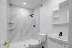 3431 W Country Gables Dr, Phoenix, AZ 85053 - Photo 15