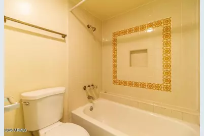 7557 N Dreamy Draw Drive #101, Phoenix, AZ 85020 - Photo 15