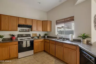8008 W Zoe Ella Way, Peoria, AZ 85382 - Photo 5