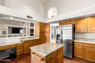 4704 E Hearn Rd, Phoenix, AZ 85032 - Photo 15