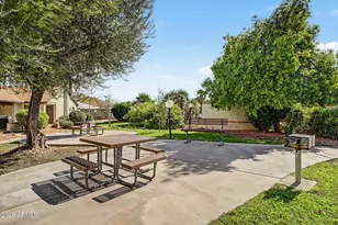 8140 N 107th Ave, Peoria, AZ 85345 - Photo 23