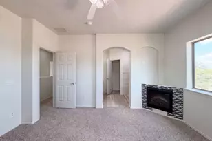 5641 S 10th Dr, Phoenix, AZ 85041 - Photo 9