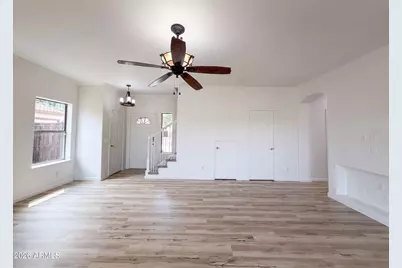 5641 S 10th Drive, Phoenix, AZ 85041 - Photo 7