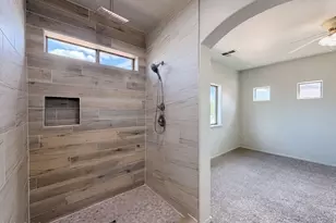 5641 S 10th Dr, Phoenix, AZ 85041 - Photo 21