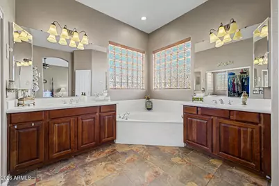 8602 W Helen Lane, Glendale, AZ 85305 - Photo 21