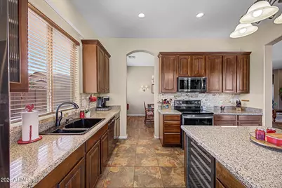 8602 W Helen Lane, Glendale, AZ 85305 - Photo 15