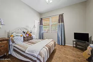 8602 W Helen Ln, Glendale, AZ 85305 - Photo 23