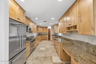 6332 E Earll Dr, Scottsdale, AZ 85251 - Photo 11