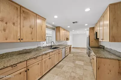 6332 E Earll Drive, Scottsdale, AZ 85251 - Photo 13