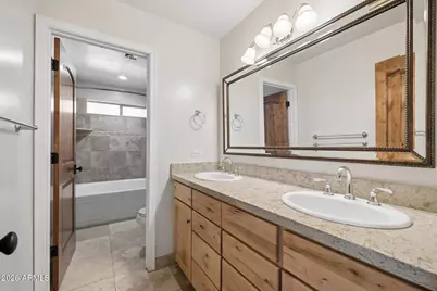6332 E Earll Drive, Scottsdale, AZ 85251 - Photo 29