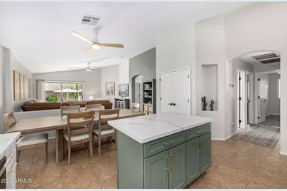 13457 W Watson Lane, Surprise, AZ 85379 - Photo 11