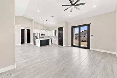 25886 W Denver Hill Drive, Wittmann, AZ 85361 - Photo 13